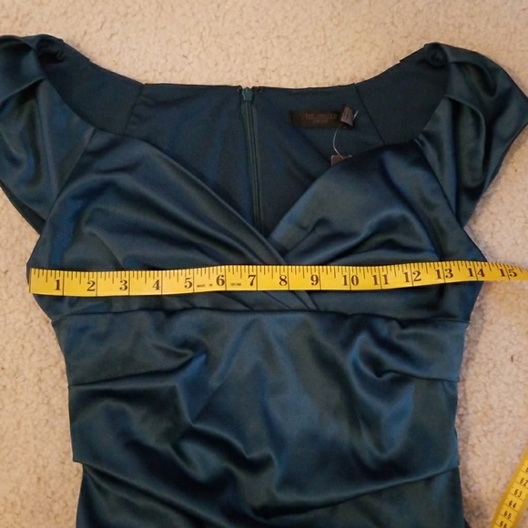 The Limited Event emerald dress - Picture 5 of 7